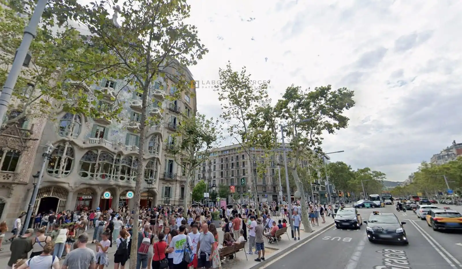 Außenansicht von Wohnung zum Verkauf in Barcelona mit Terrasse