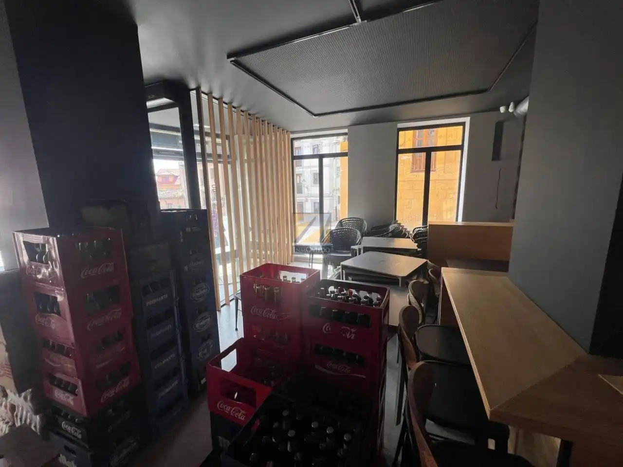Local en venta en Oviedo  con Aire acondicionado y Alarma