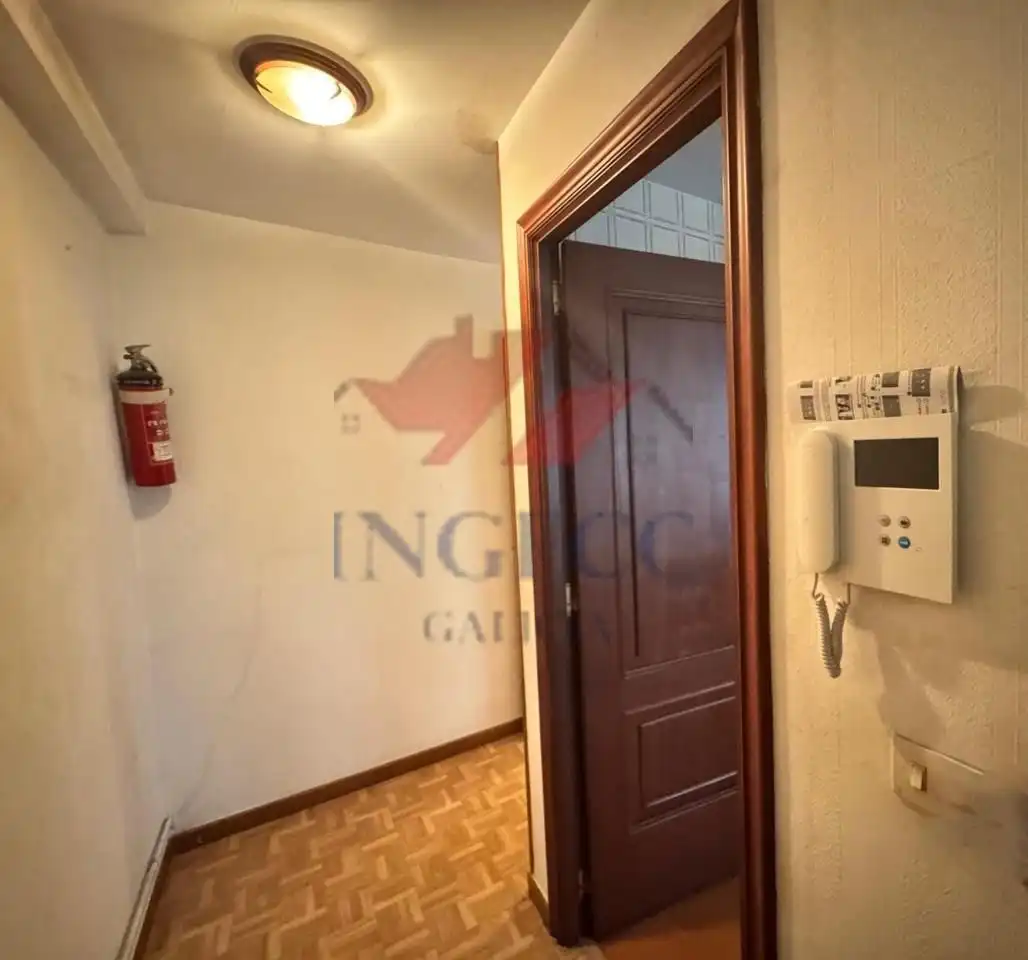 Piso en venta en A Coruña Capital  con Calefacción, Parquet y Trastero