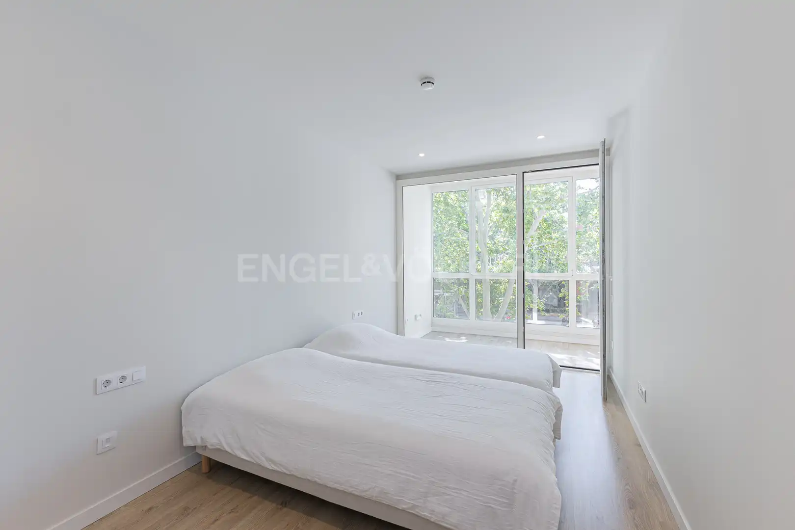 Schlafzimmer von Wohnung zum Verkauf in Barcelona mit Klimaanlage, Heizung und Parkett
