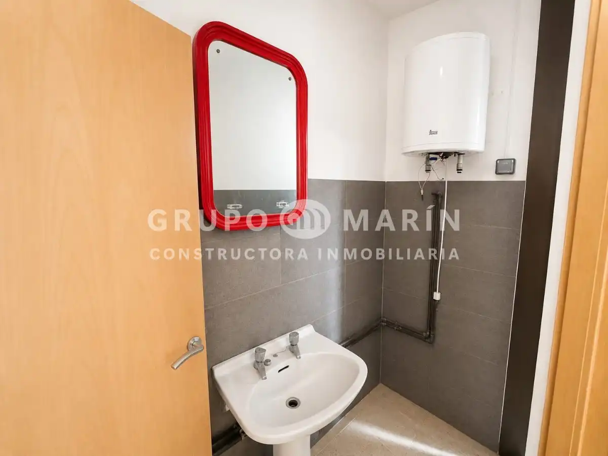 Local comercial en venda a Josep Trueta, imagen 15