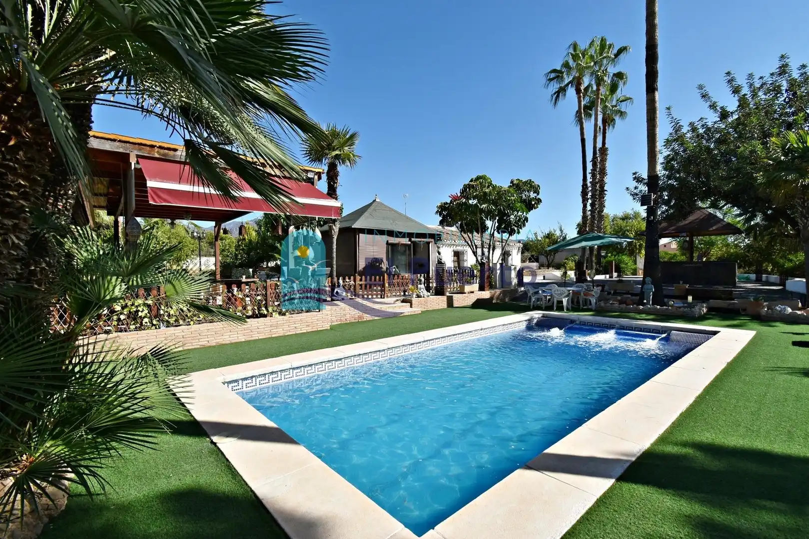 House with pool for sale in Totana