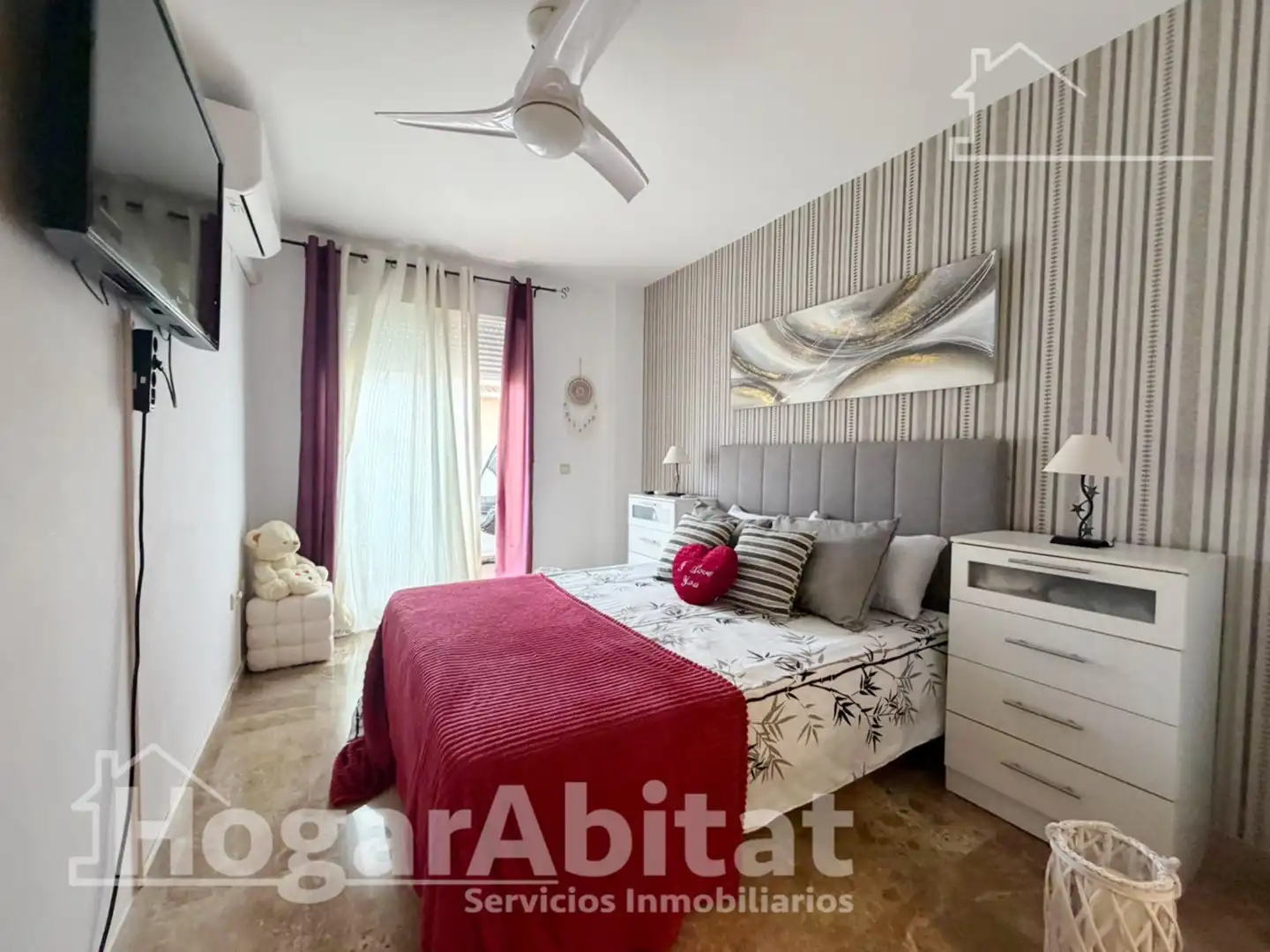 Schlafzimmer von Dachboden zum Verkauf in Vilamarxant mit Klimaanlage und Terrasse