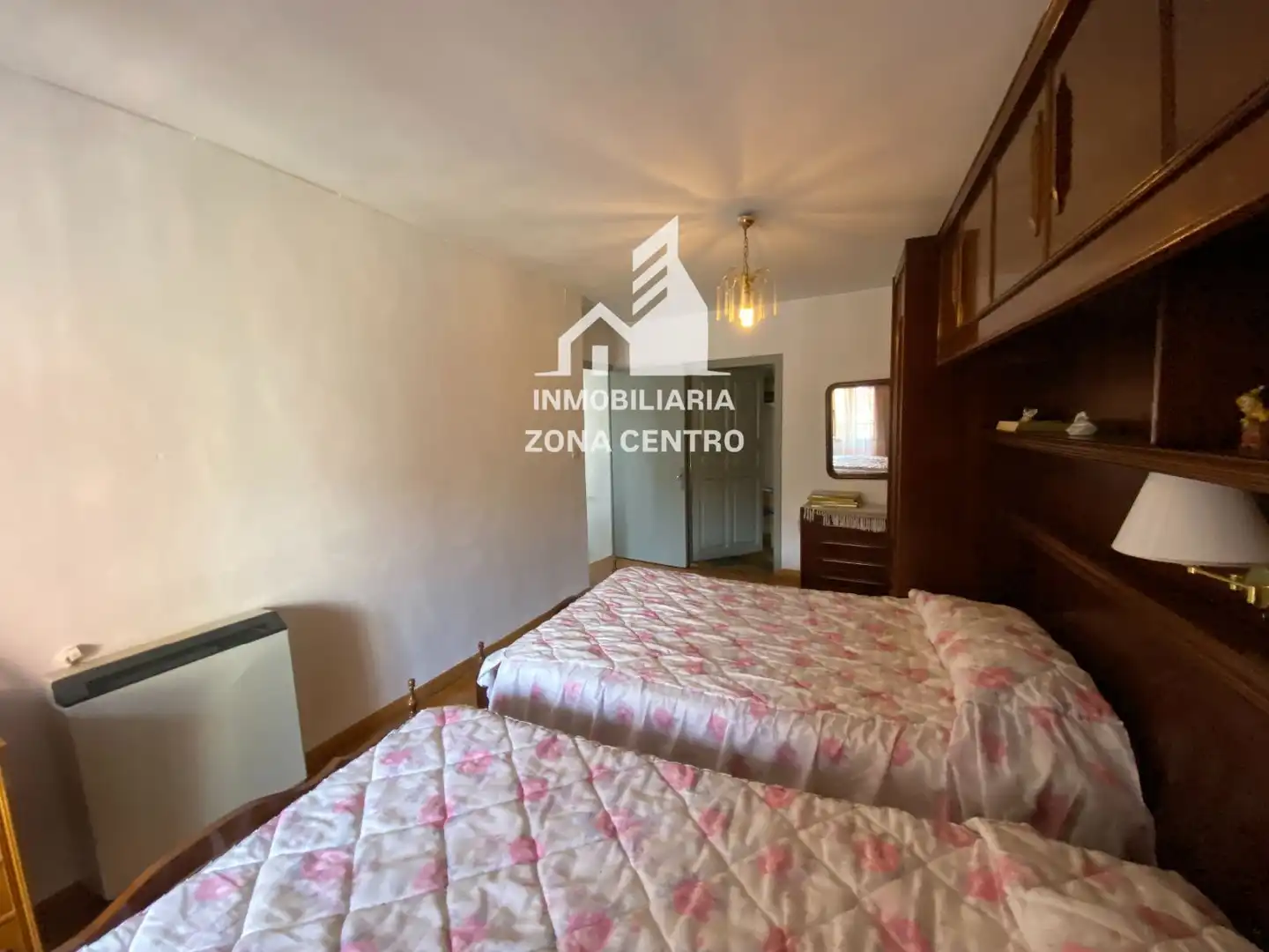 Habitación de Casa adosada en venta en Baltanás con Calefacción, Jardín privado y Amueblado