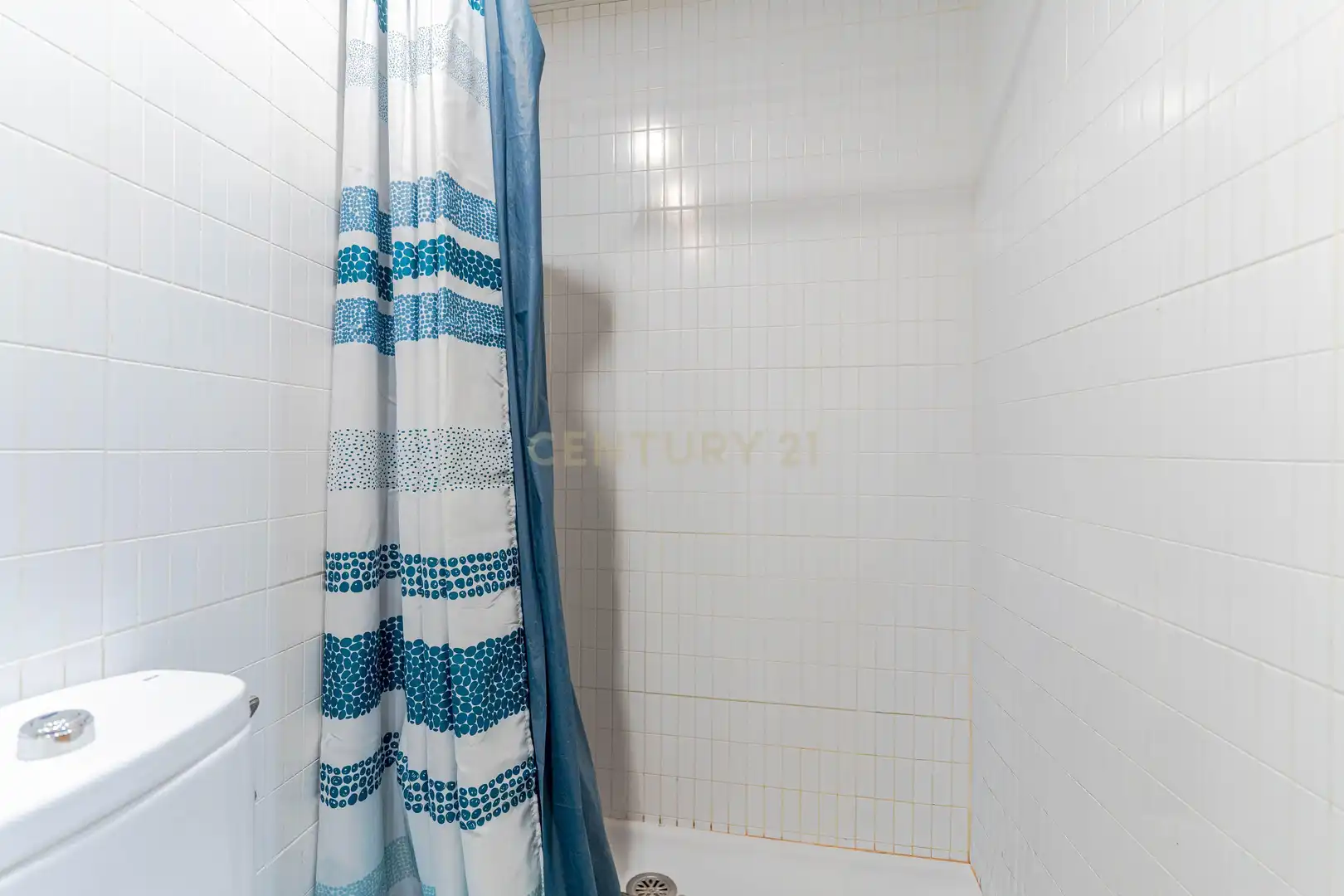 Baño de Piso en venta en Pulianas con Aire acondicionado, Trastero y Lavadora