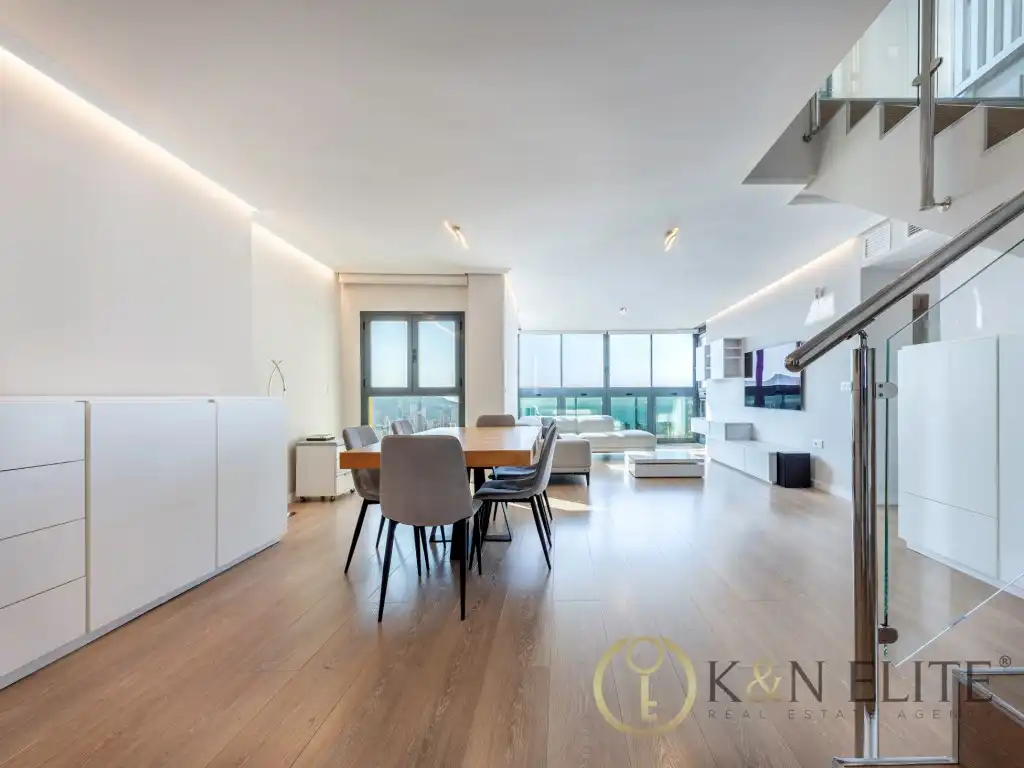 Living room of Attic for rent in Benidorm  with Air Conditioner, Private garden and Swimming Pool