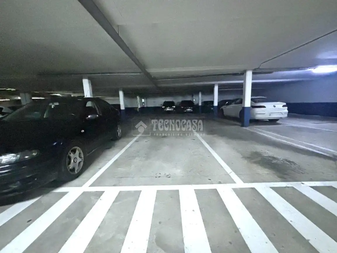 Aparcament de Pis en venda en Badajoz amb Aire condicionat i Calefacció