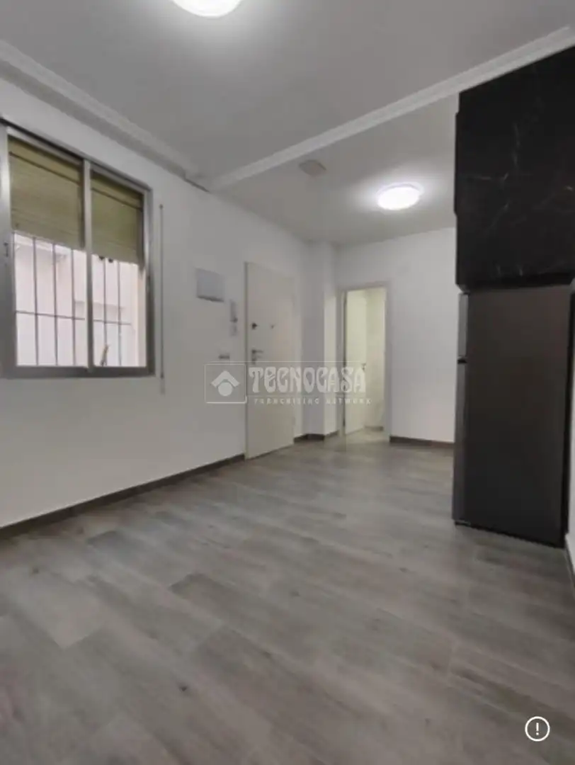 Bedroom of Buildings for sale in Madrid