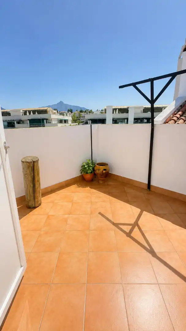 Terraza de Casa adosada en venta en Marbella con Aire acondicionado, Jardín privado y Horno