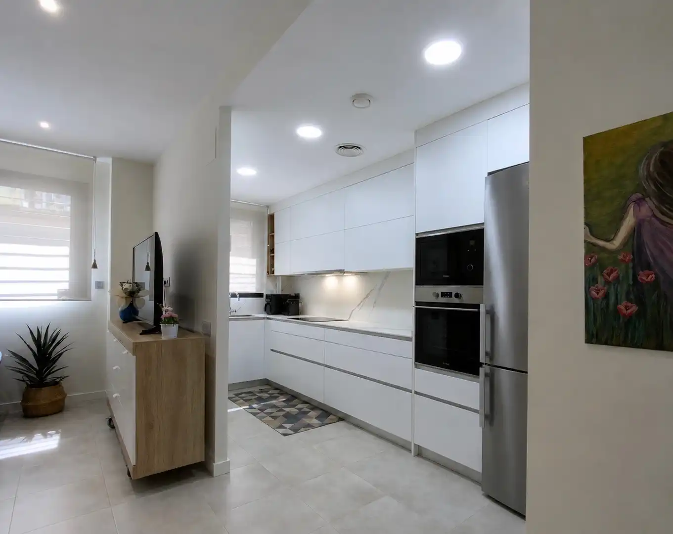 Küche von Erdgeschoss zum Verkauf in Pineda de Mar mit Klimaanlage, Heizung und Terrasse