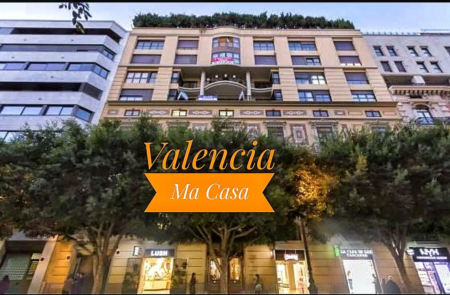 Exterior view of Building for sale in  Valencia Capital