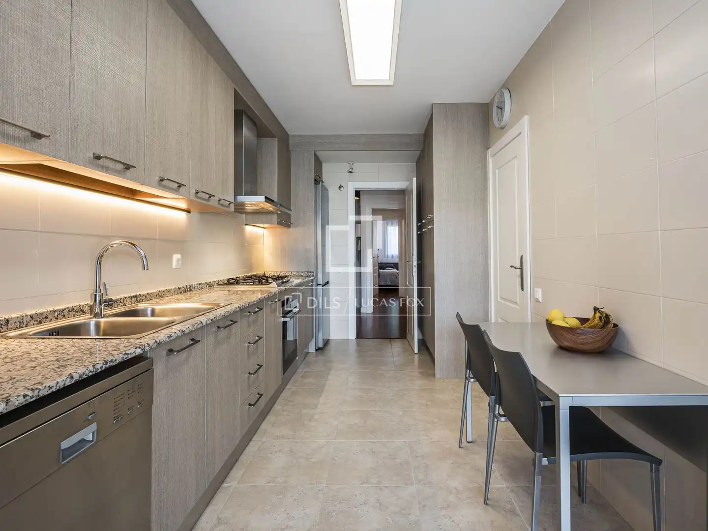 Kitchen of Flat for sale in Sant Cugat del Vallès  with Air Conditioner, Heating and Terrace