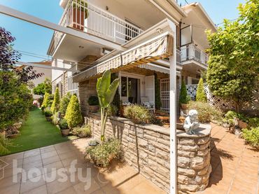 Terraced house with garden for sale in Calle Santiago Rusiñol .