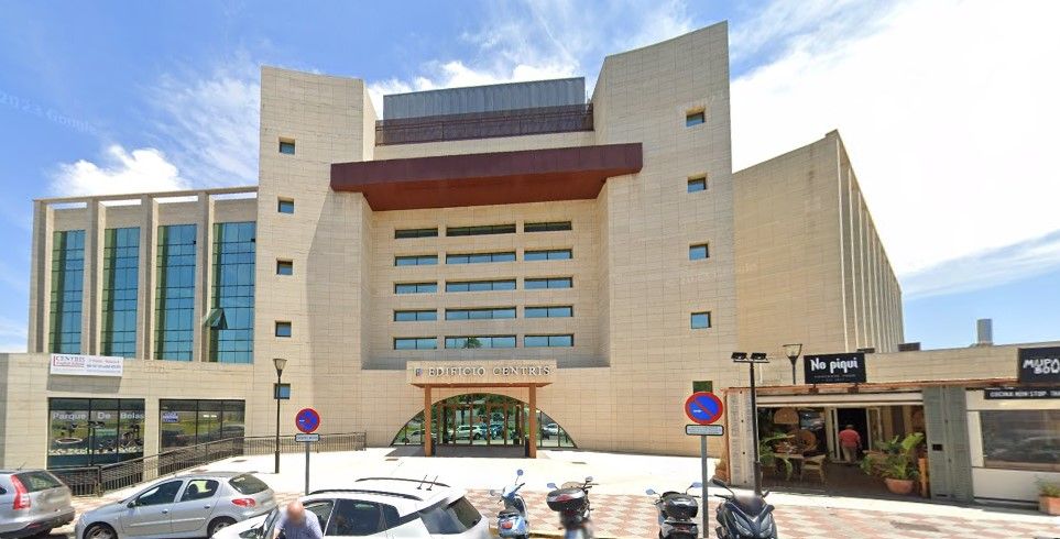 Vista exterior de Oficina en venda en Tomares