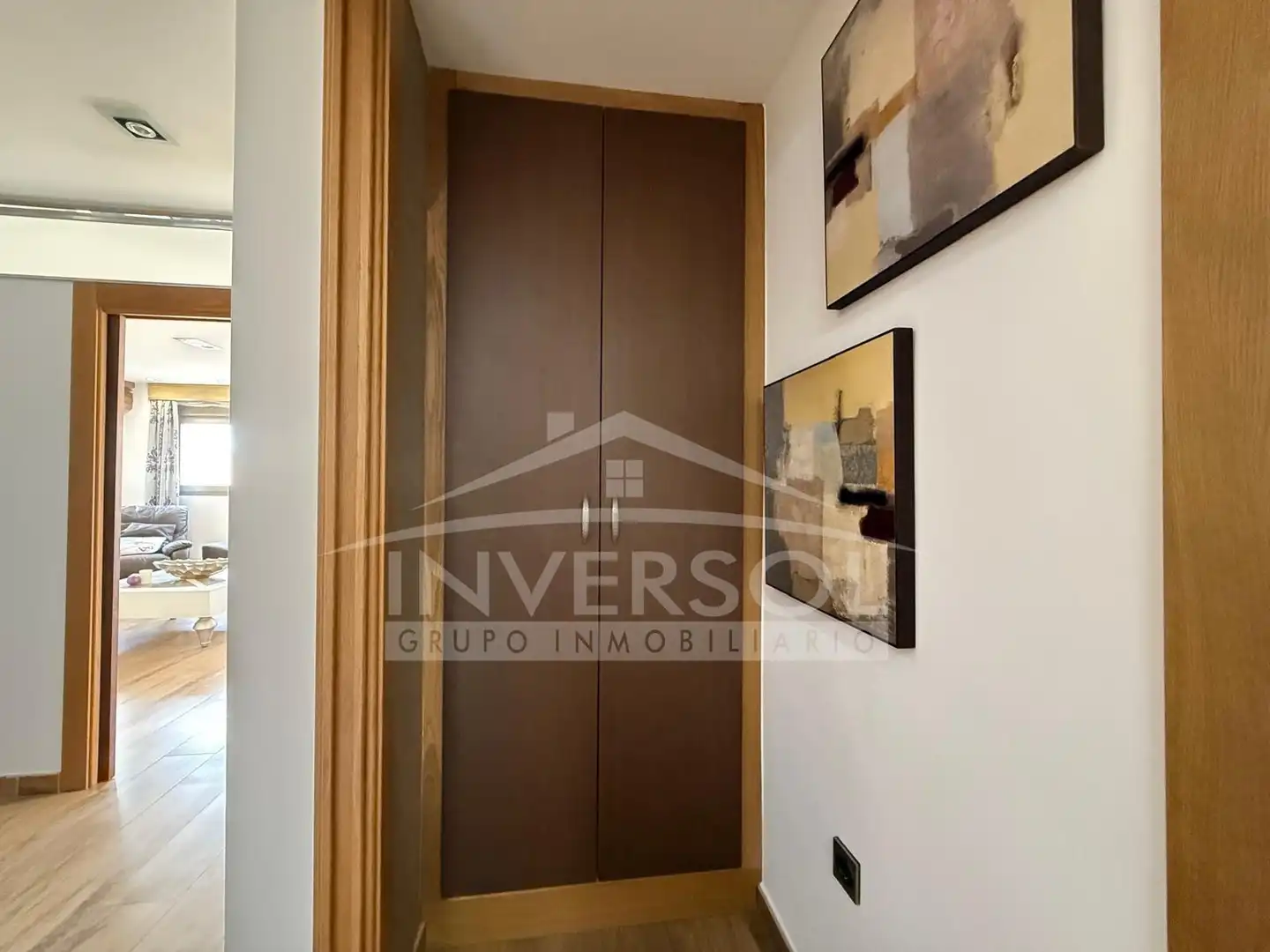 Flat for sale in Adra  with Air Conditioner, Heating and Furnished