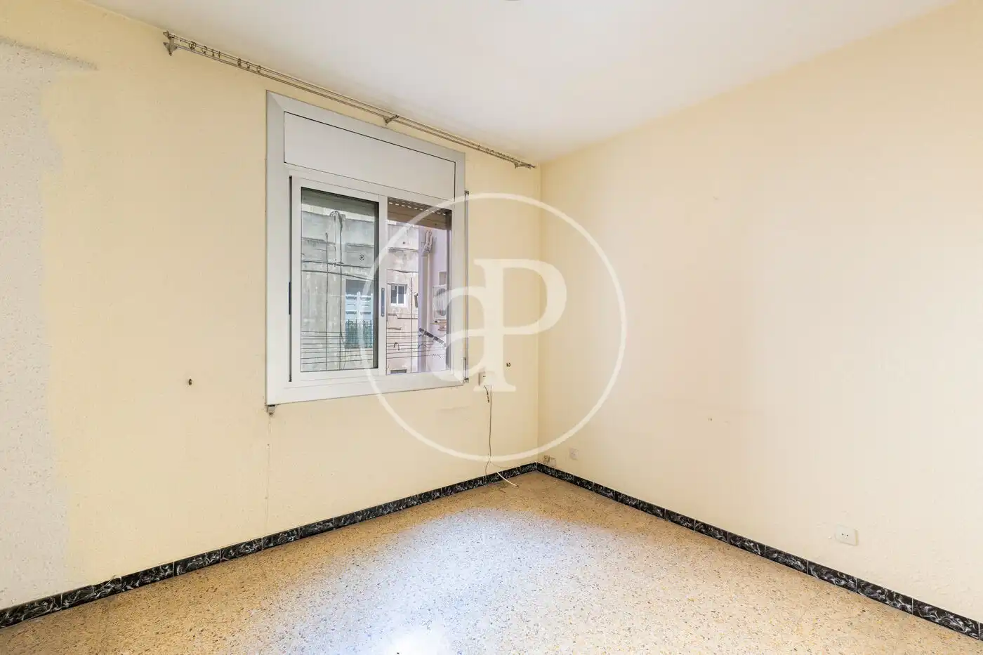 Flat for sale in Barcelona  with Air Conditioner, Heating and Balcony