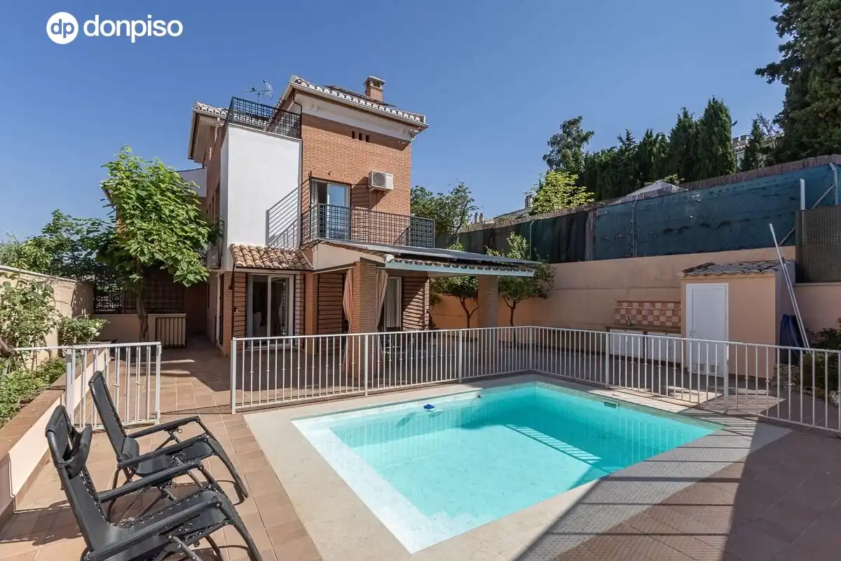 Haus mit Terrasse zum Verkauf in Calle LIMA