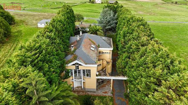 Casa-chalet en Venta en Mañente, SN  en Foz