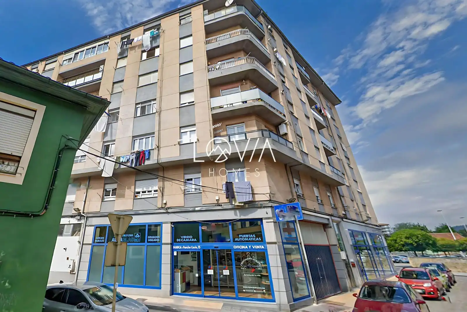 Vista exterior de Piso en venta en Torrelavega 