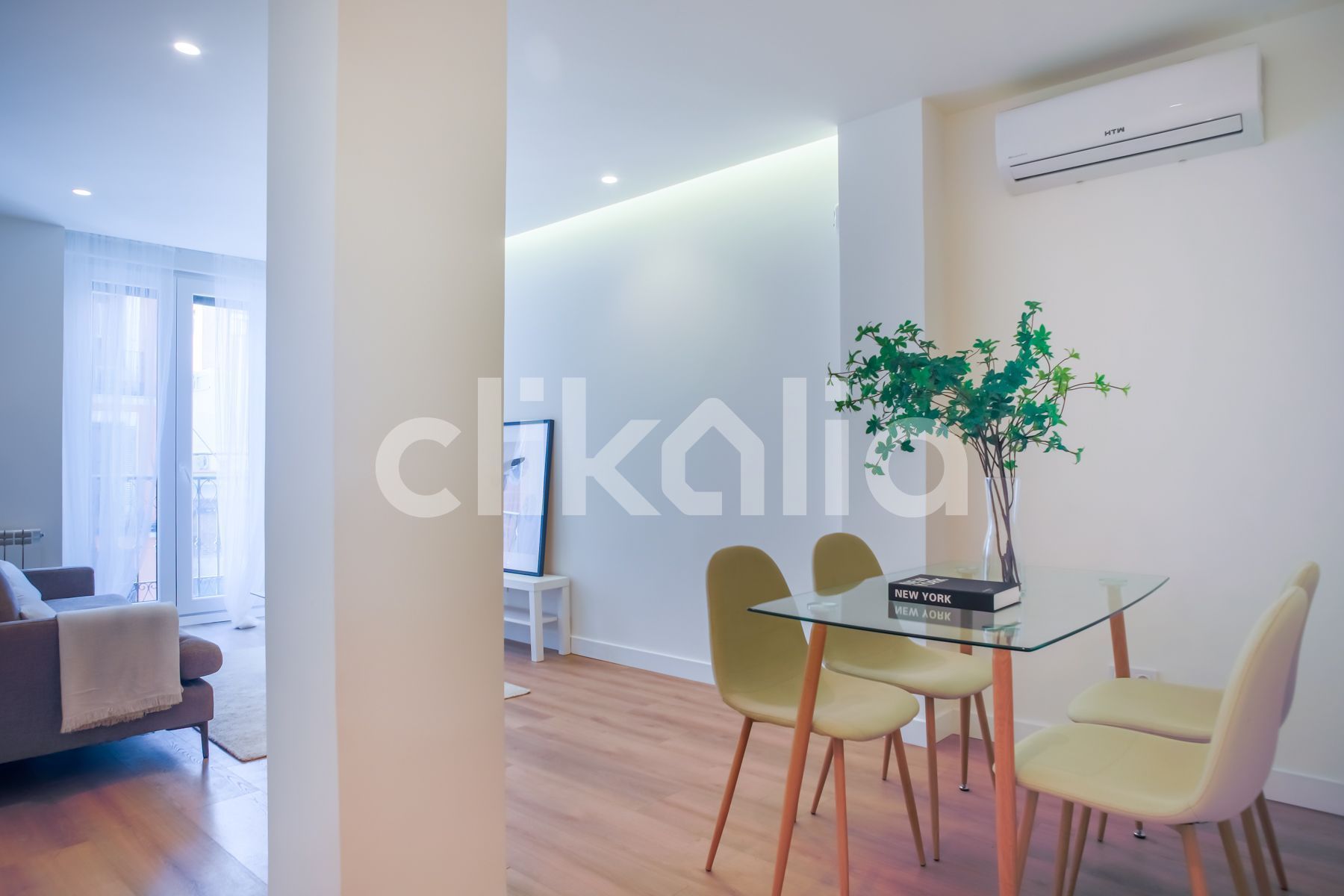 Piso en venta en  Madrid Capital con Aire acondicionado, Calefacción y Terraza