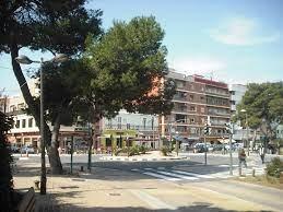 Exterior view of Premises for sale in  Valencia Capital  with Air Conditioner