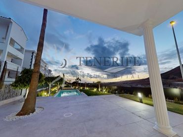 Maison avec piscine à vendre à General Tf-655