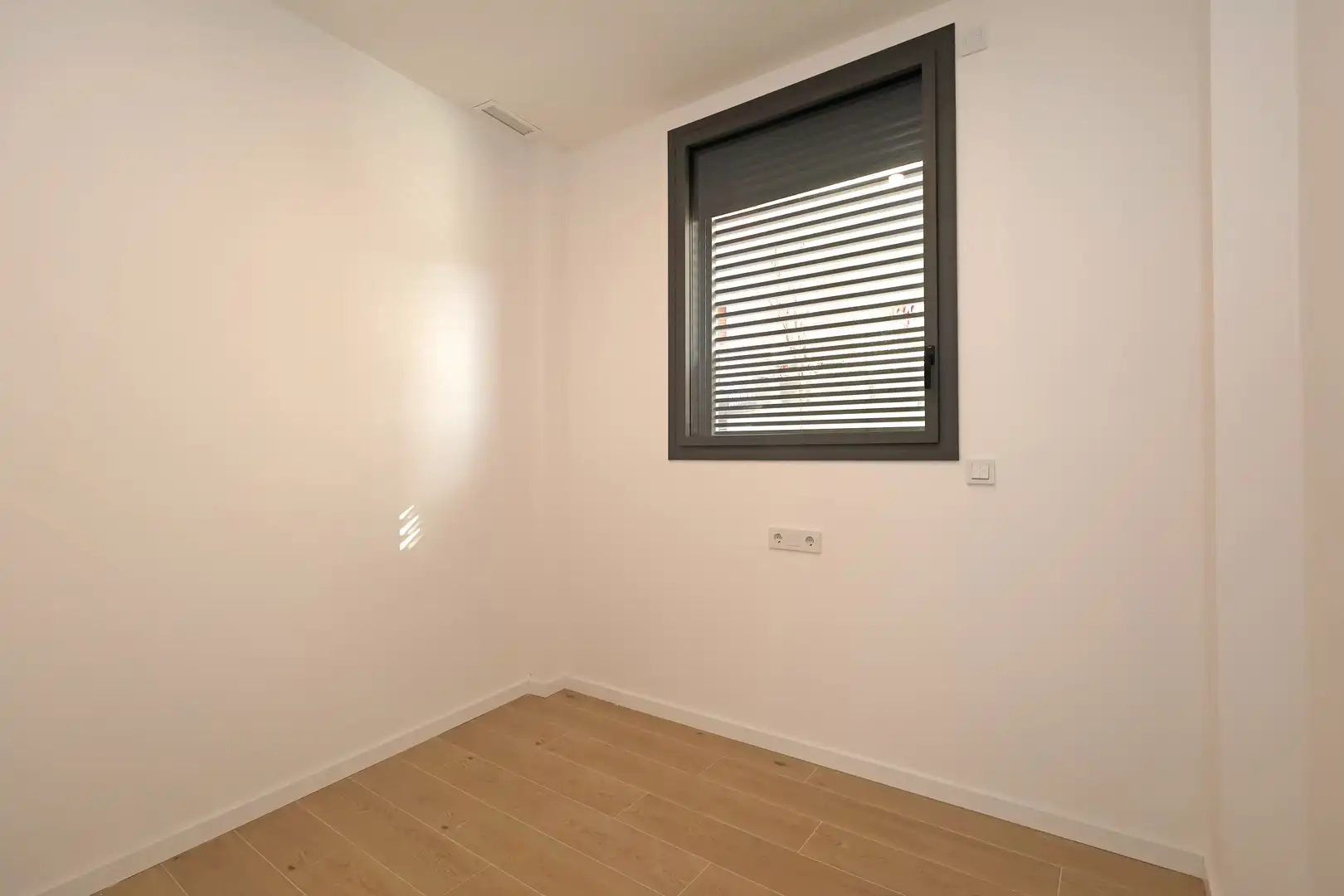 Schlafzimmer von Erdgeschoss zum Verkauf in L'Hospitalet de Llobregat mit Terrasse und Abstellraum