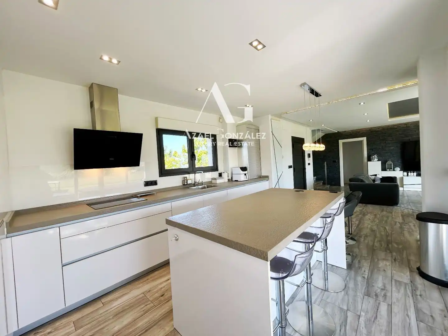 Kitchen of Houses for sale in Santander  with Heating, Private garden and Terrace