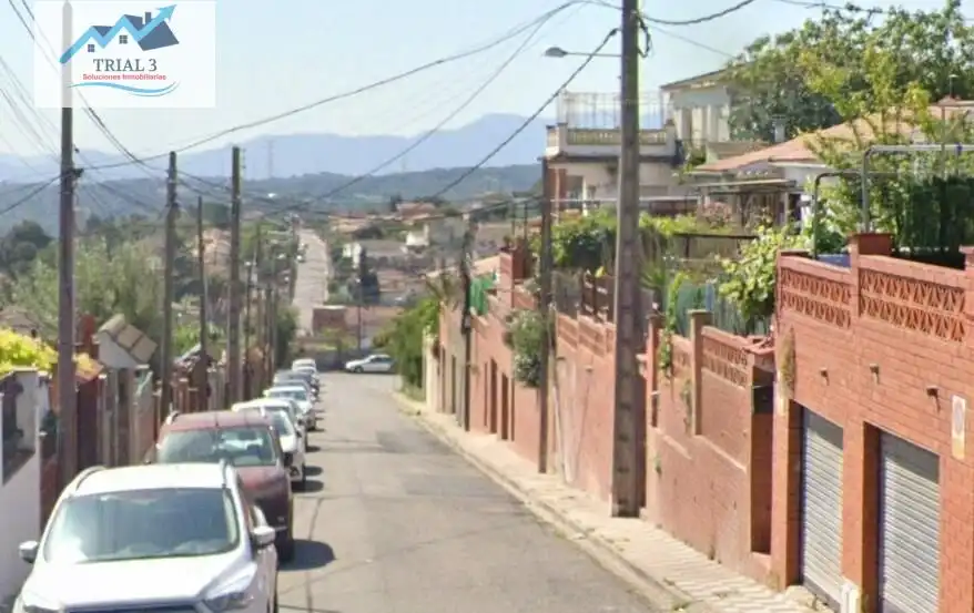 Casa amb jardí en venda a Calle PETUNIA LA