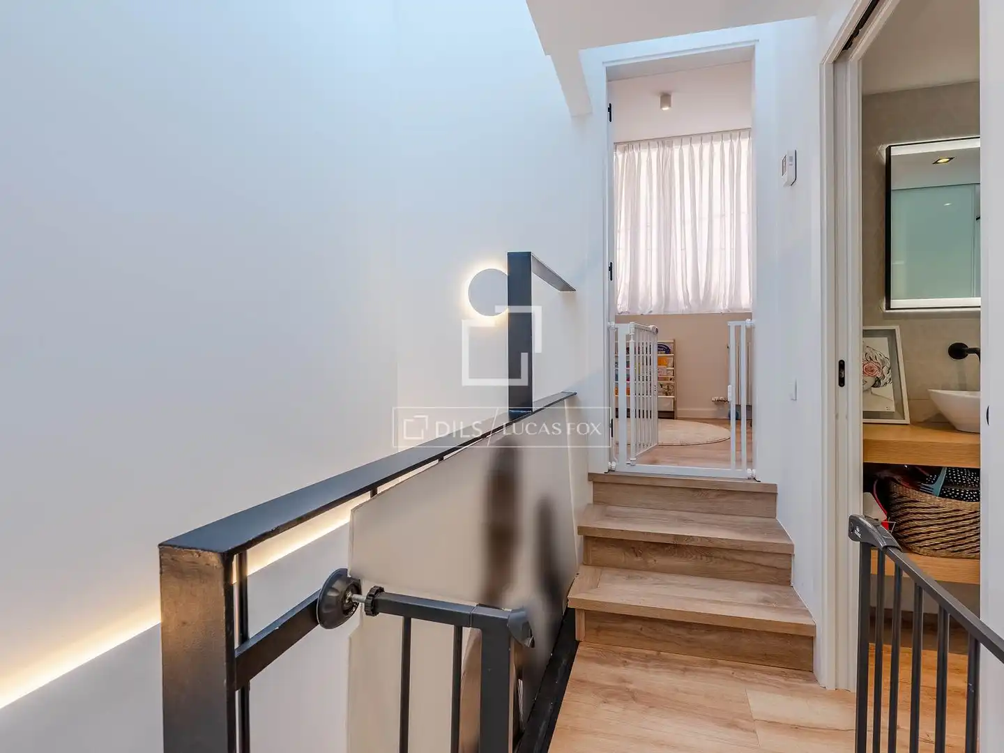 Casa o chalet en venta en Cornellà de Llobregat con Aire acondicionado, Terraza y Balcón