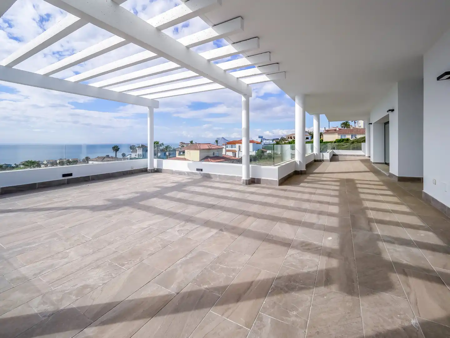 Maison avec piscine à vendre à La Alcaidesa, imagen 3