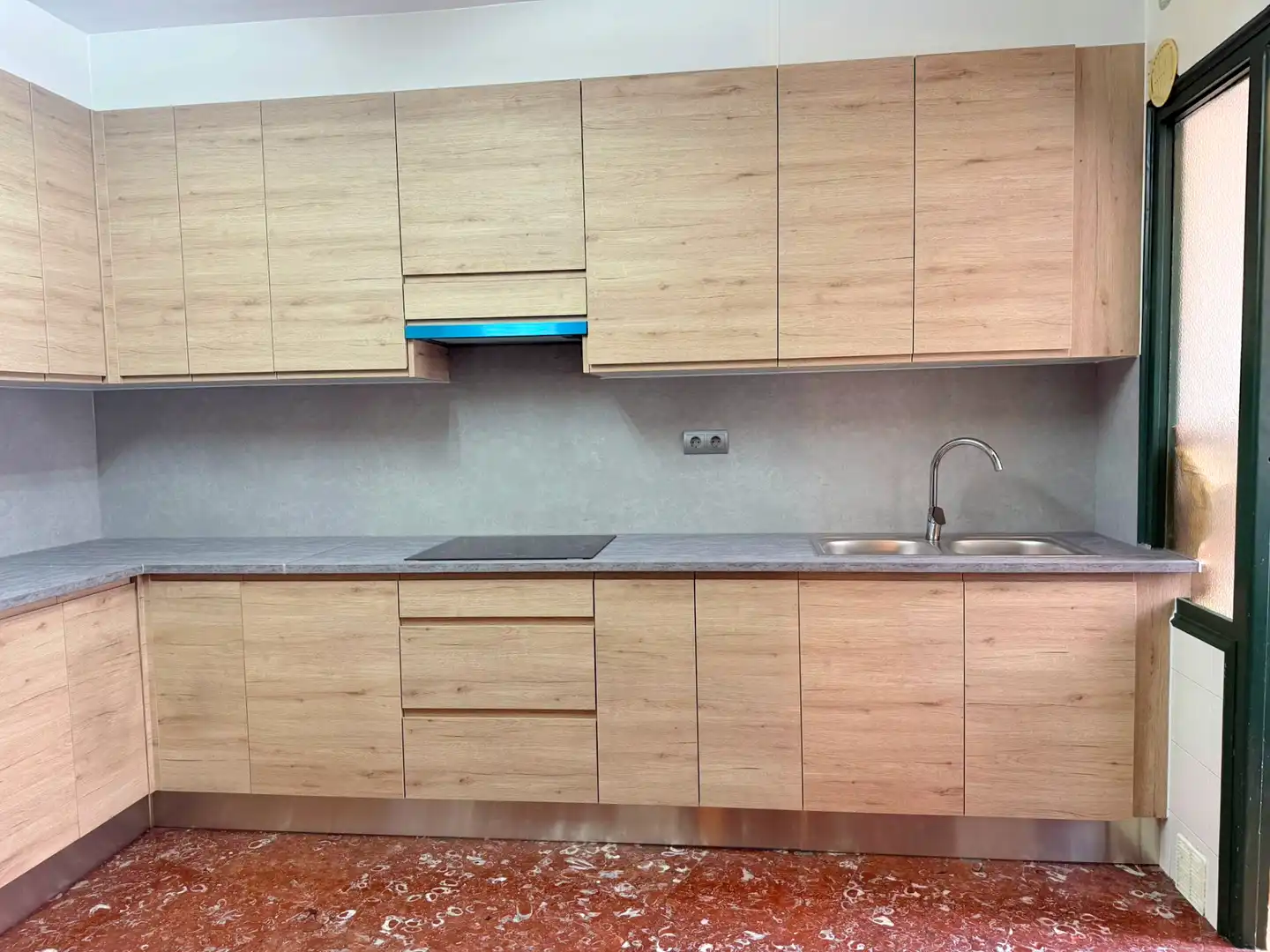 Cuina de Pis en venda en Ferrol amb Calefacció, Moblat i Forn