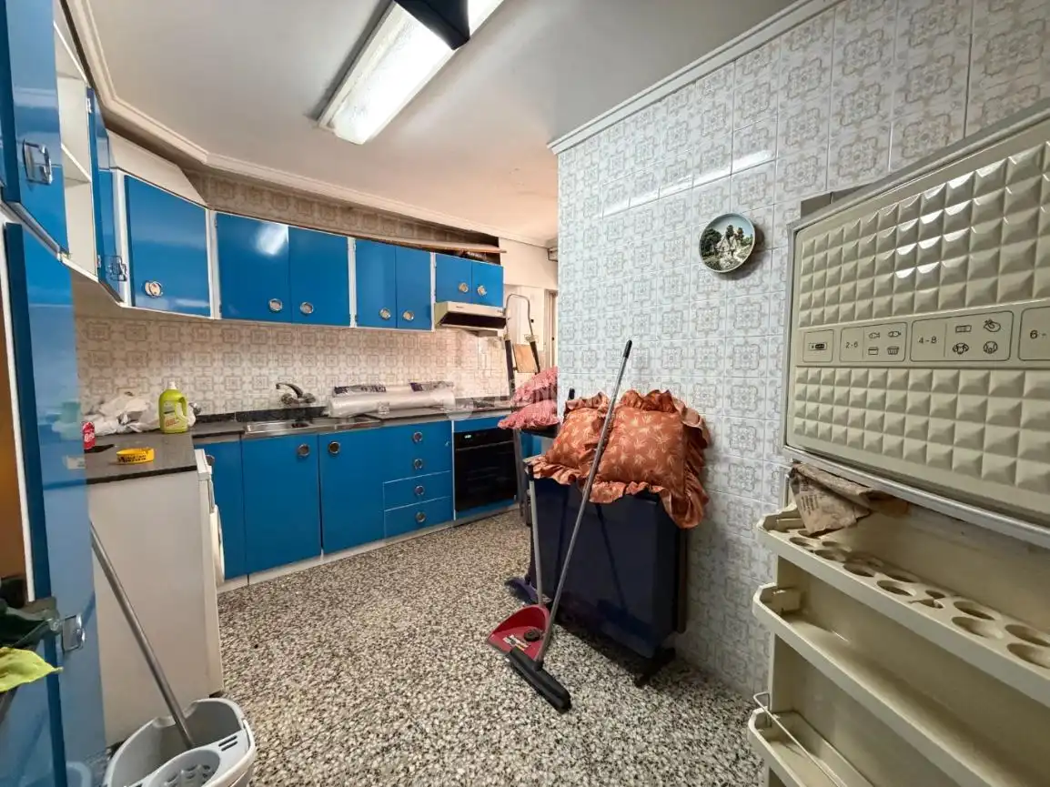 Cocina de Piso en venta en Xirivella con Balcón