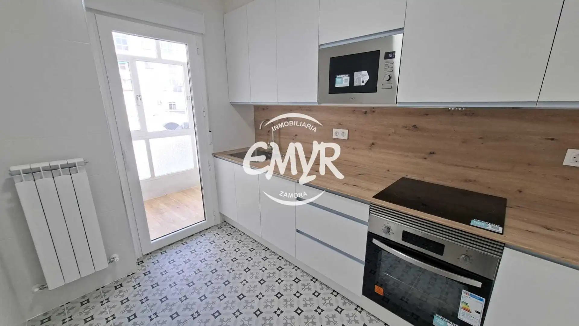 Küche von Wohnung zur Miete in Zamora Capital  mit Heizung, Ofen und Waschmaschine