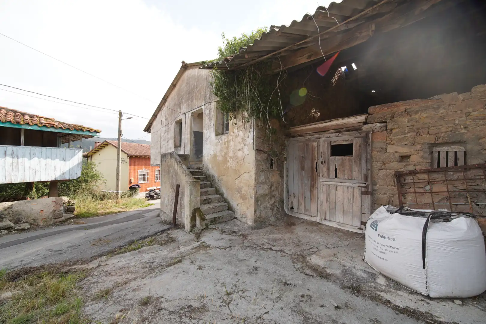 Vista exterior de Casa adosada en venta en Illas con Terraza y Trastero