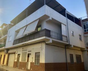 Exterior view of House or chalet for sale in Badajoz Capital  with Air Conditioner, Terrace and Balcony