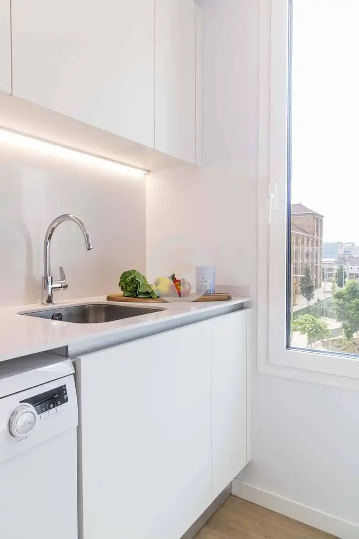 Cocina de Piso de alquiler en L'Hospitalet de Llobregat con Aire acondicionado, Calefacción y Terraza