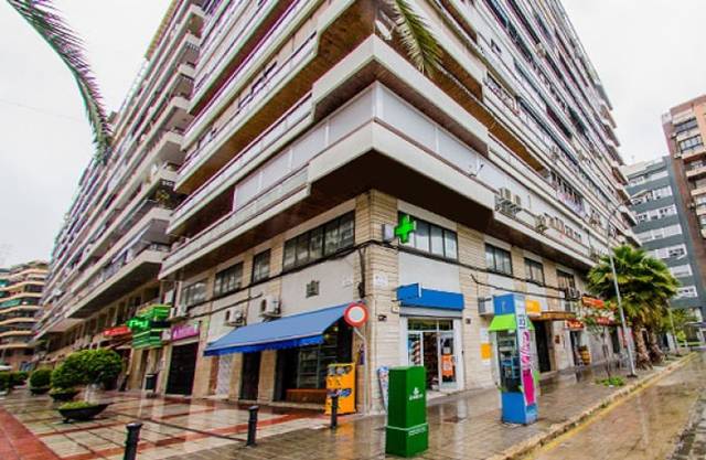 Oficina en Alquiler en  GALICIA, 2 en Ensanche - Diputación