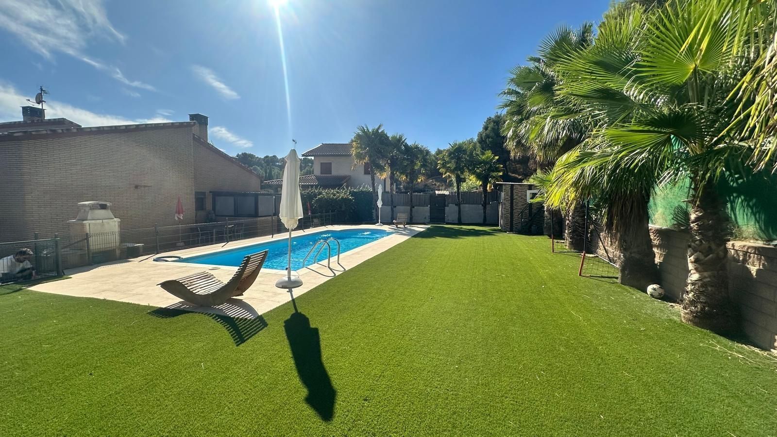 Piscina de Casa o xalet en venda en Alpicat amb Calefacció, Jardí privat i Parquet