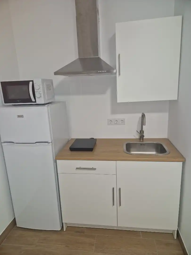 Kitchen of Study for sale in Córdoba  with Air Conditioner and Furnished
