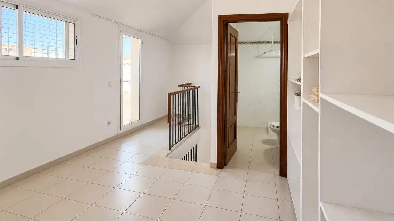 Attic for sale in Figueres  with Heating, Terrace and Balcony