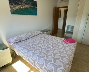 Dormitori de Apartament per a compartir en  Murcia Capital amb Moblat