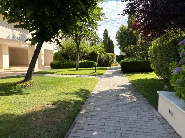 Dúplex en venta en Valdemarín