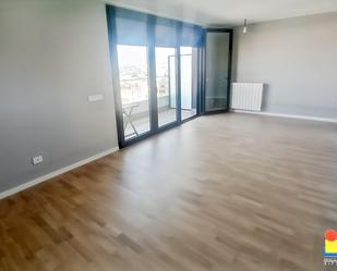 Sala d'estar de Pis de lloguer en Badalona amb Aire condicionat, Calefacció i Terrassa