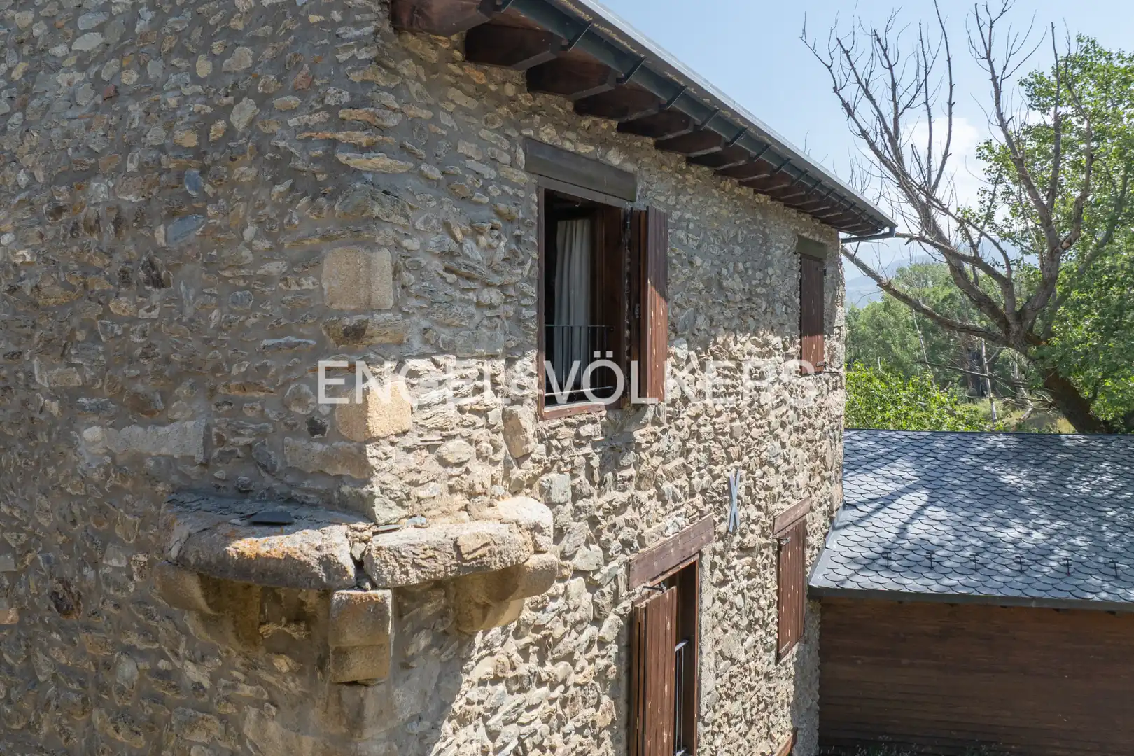 Vista exterior de Casa adosada en venta en Fontanals de Cerdanya con Calefacción, Parquet y Terraza