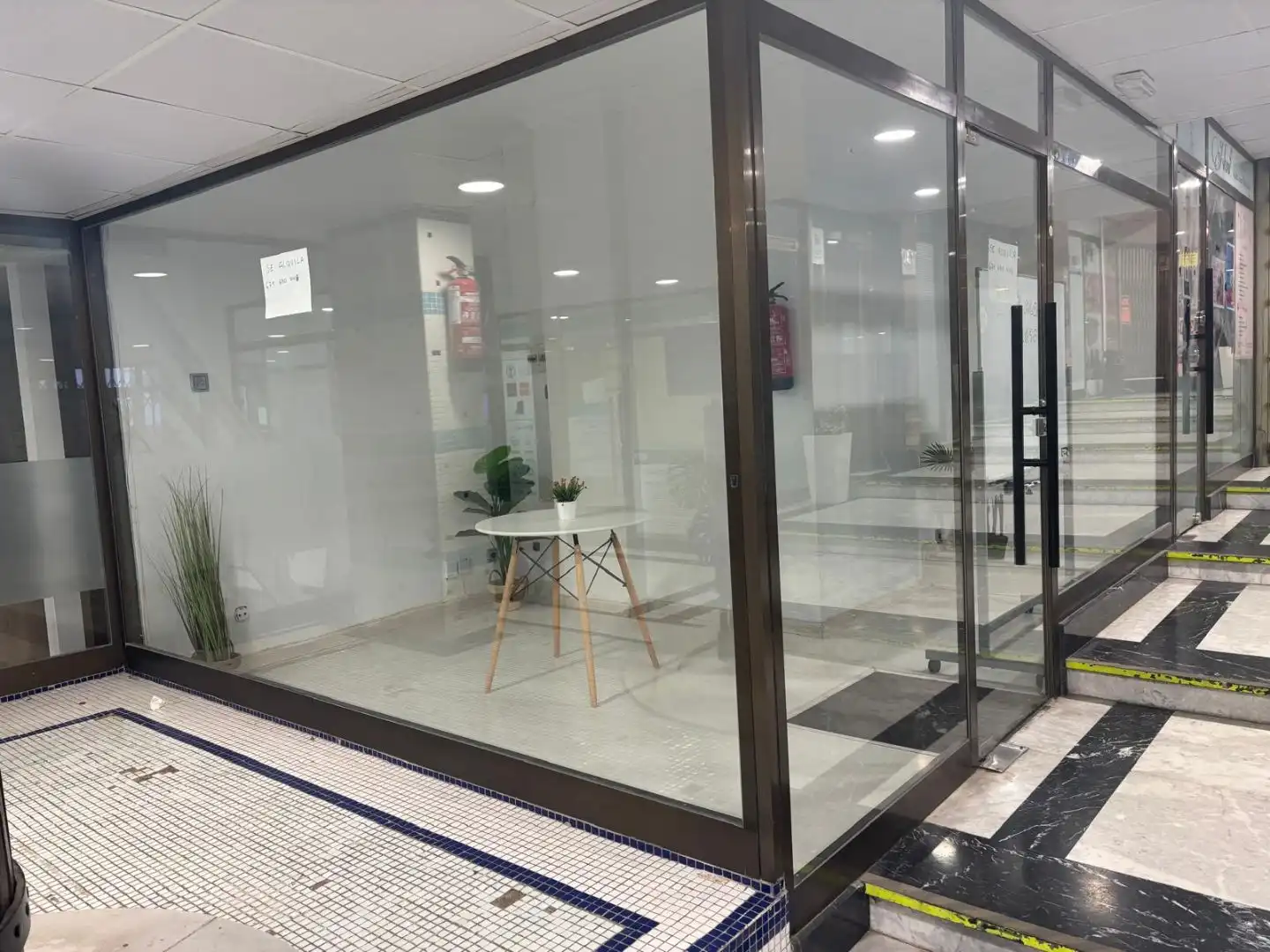 Gewerbefläche zur Miete in CARRER CAPELLA 10 LOCAL 26, imagen 2