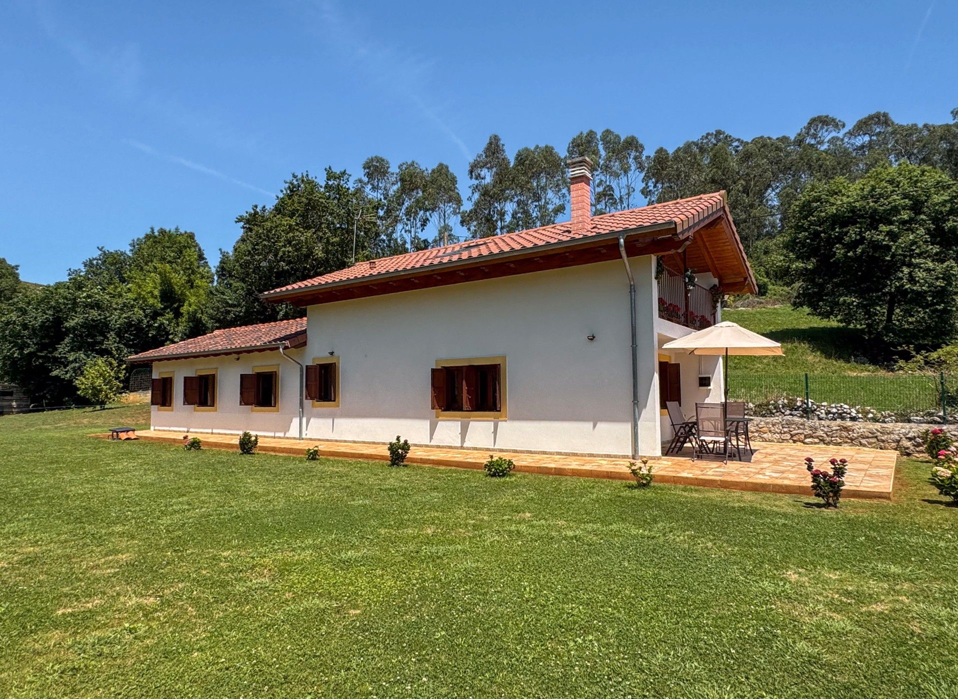 Exterior view of House or chalet for sale in Alfoz de Lloredo  with Heating, Private garden and Terrace