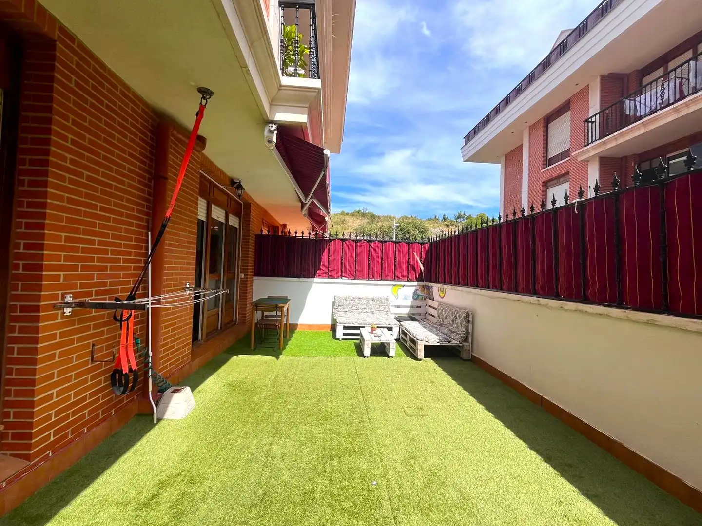 Terraza de Planta baja en venta en Castro-Urdiales con Calefacción, Jardín privado y Parquet