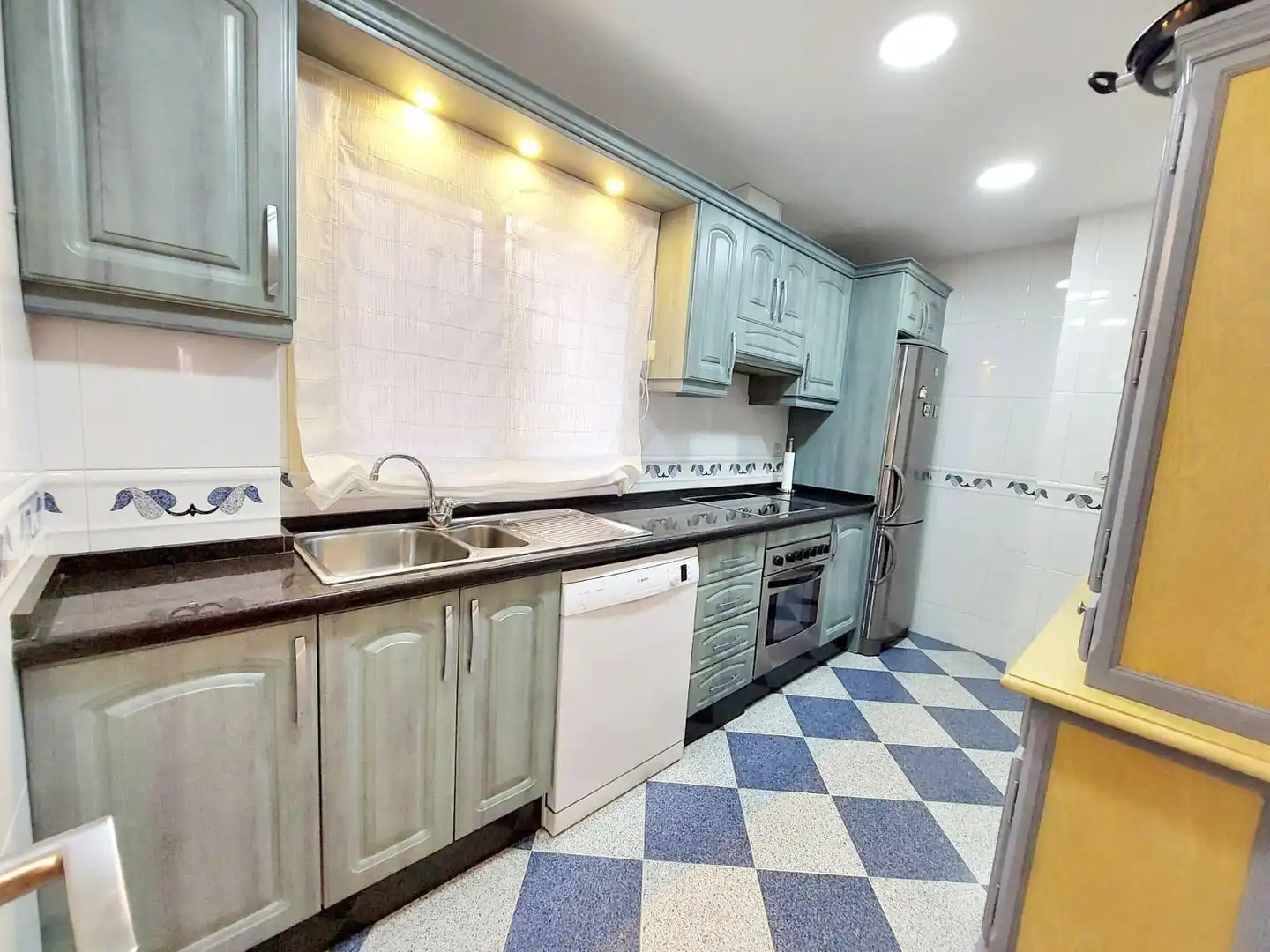 Piso con piscina en venta en GANDHI, imagen 18