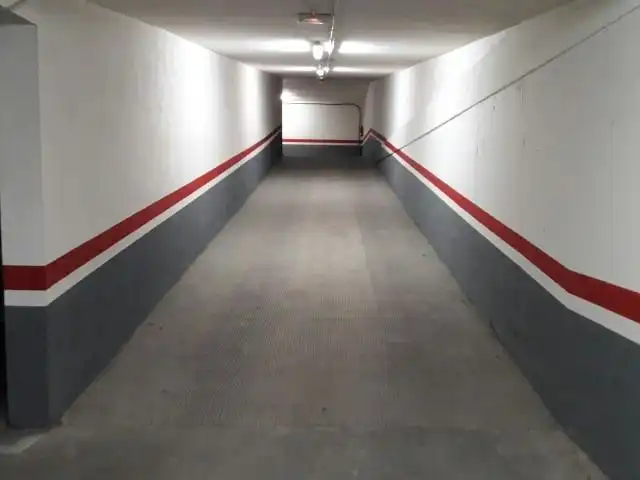 Parking for sale in Este, imagen 3